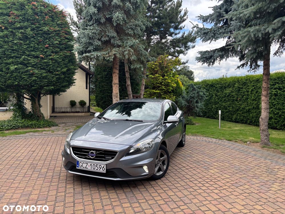 Volvo V40 D4 Drive-E R-Design Momentum - 2