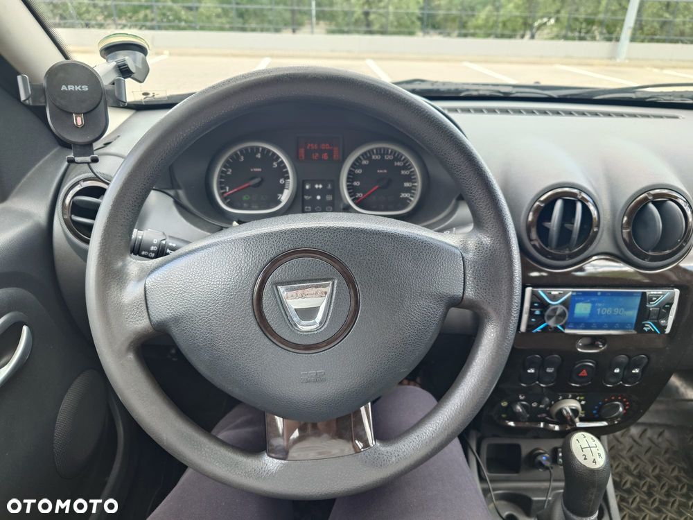 Dacia Duster 1.6 - 8