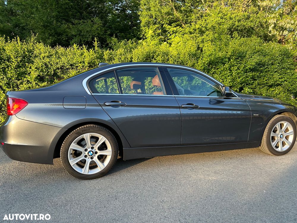 BMW Seria 3 318d - 13