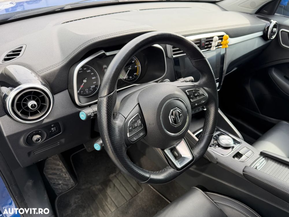 MG ZS EV Standard Luxury - 9