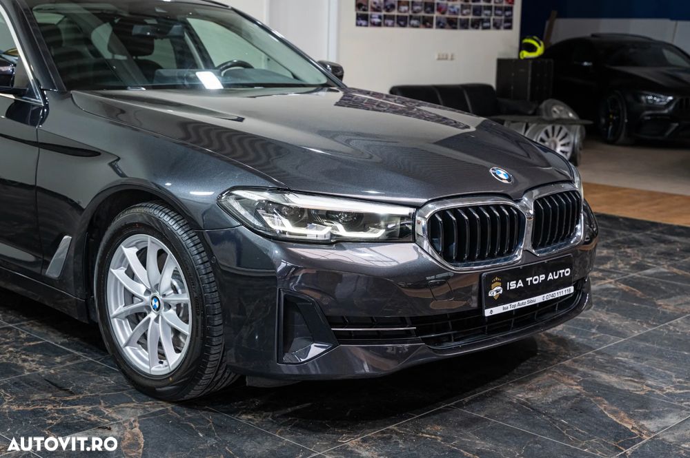 BMW Seria 5 520d Aut. Luxury Line - 12