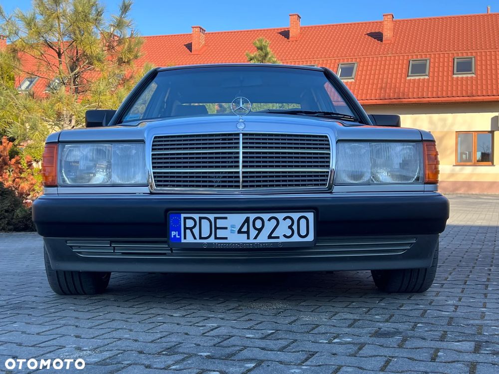 Mercedes-Benz W201 (190) - 14