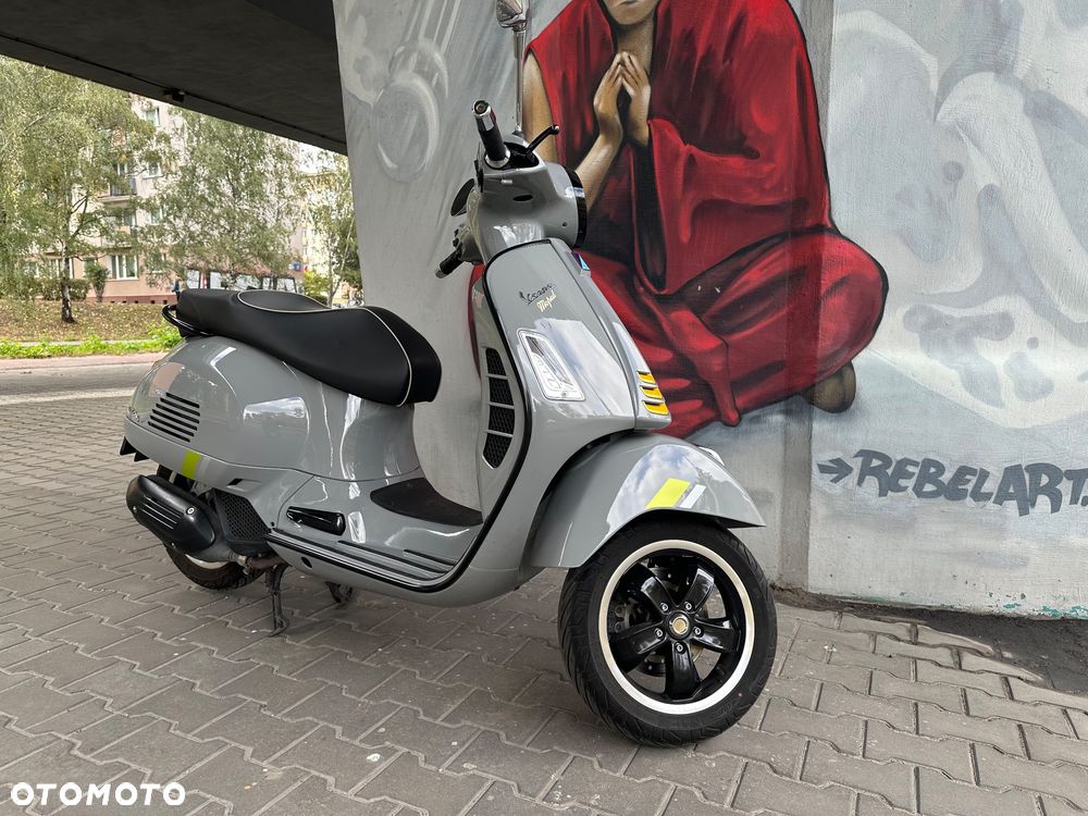 Vespa GTS - 1