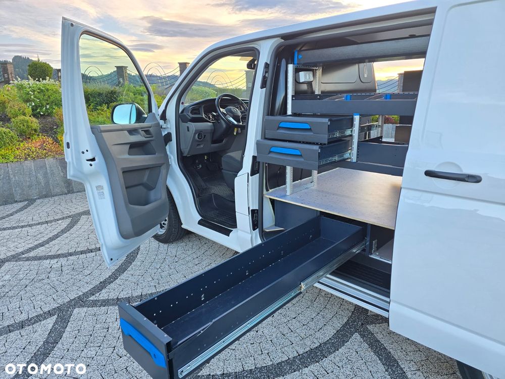 Volkswagen Transporter - 24