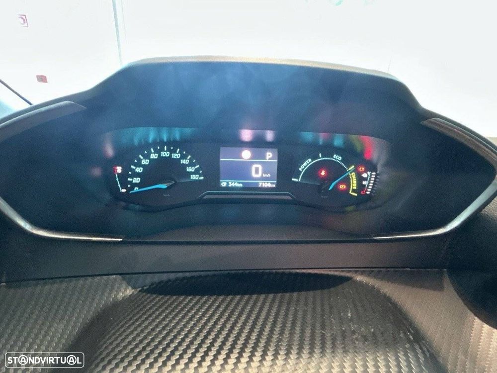 Peugeot 208 - 17