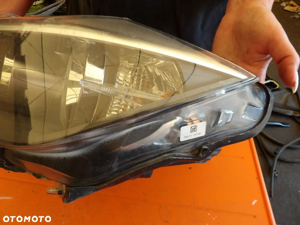 BMW - F30 - H7 - LEWA LAMPA PRZEDNIA - UK - 7259539 - 2