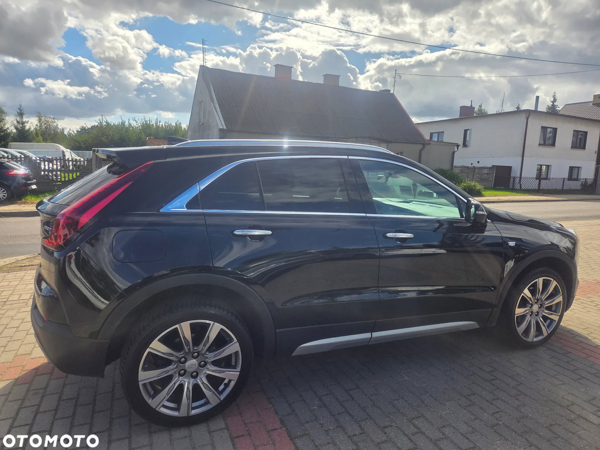 Cadillac XT4 350T AWD Premium Luxury - 10
