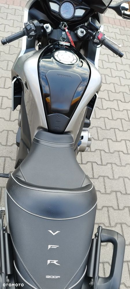 Honda VFR - 9