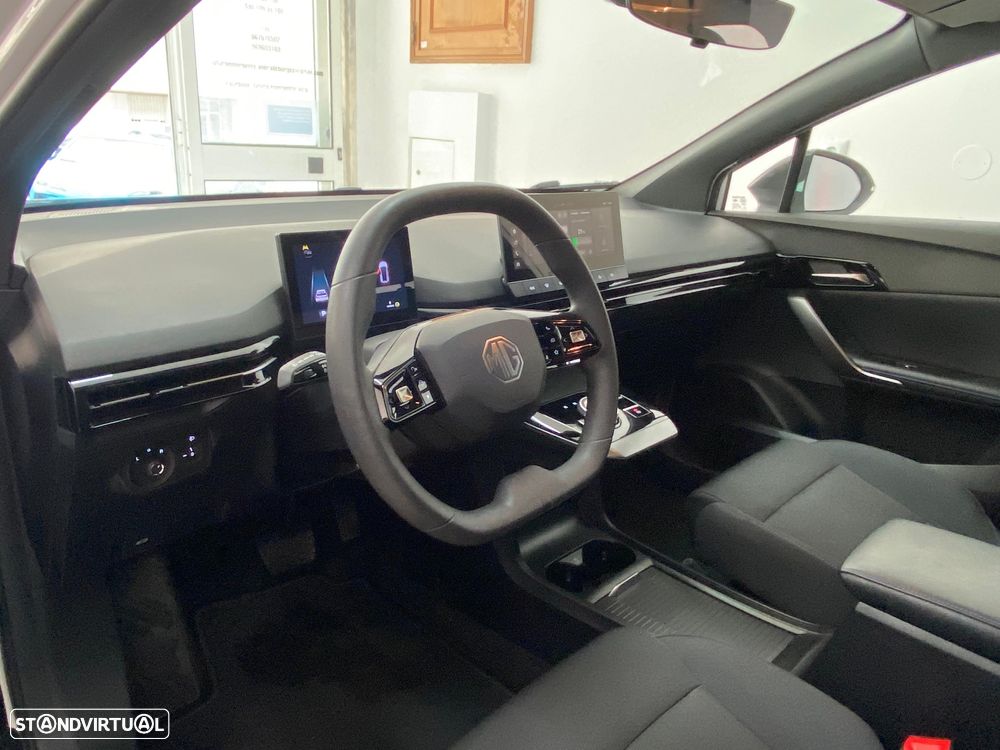 MG MG4 51 kWh Standard - 8