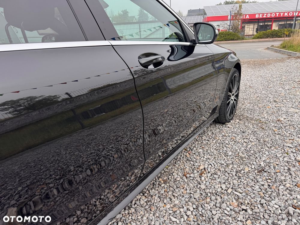 Mercedes-Benz Klasa C 200 7G-TRONIC AMG Line - 27