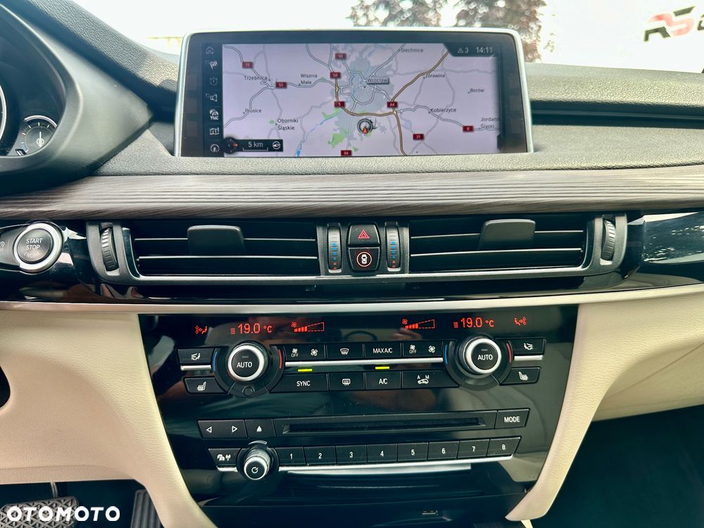 BMW X5 xDrive30d - 27