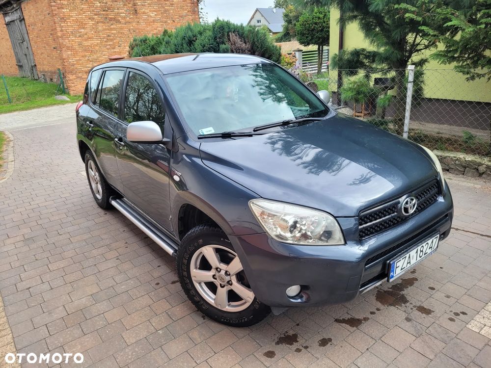 Toyota RAV4 2.2 D-4D 4x4 - 11