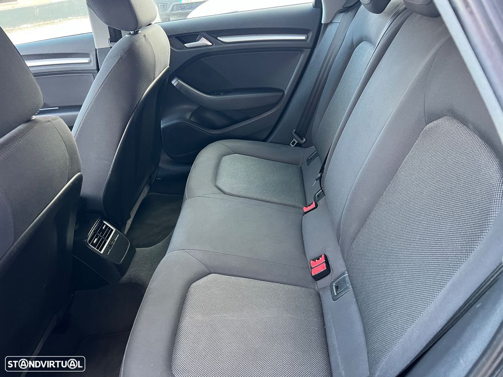 Audi A3 Sportback 1.6 TDI Sport - 10