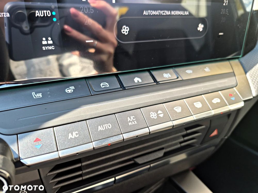 Opel Astra ver-1-2-t-mhev-ultimate-edtc - 13