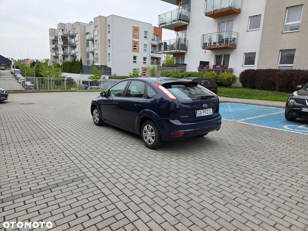 Ford Focus 1.4 Trend + - 7
