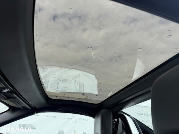 Mercedes-Benz SLK 200 (BlueEFFICIENCY) - 15