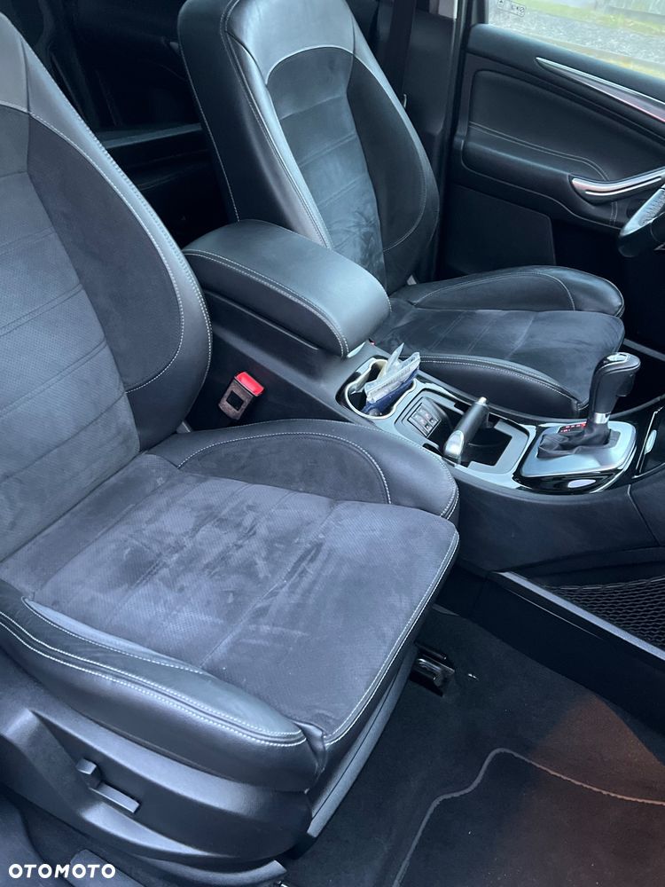 Ford Galaxy 2.0 TDCi Titanium MPS6 - 37