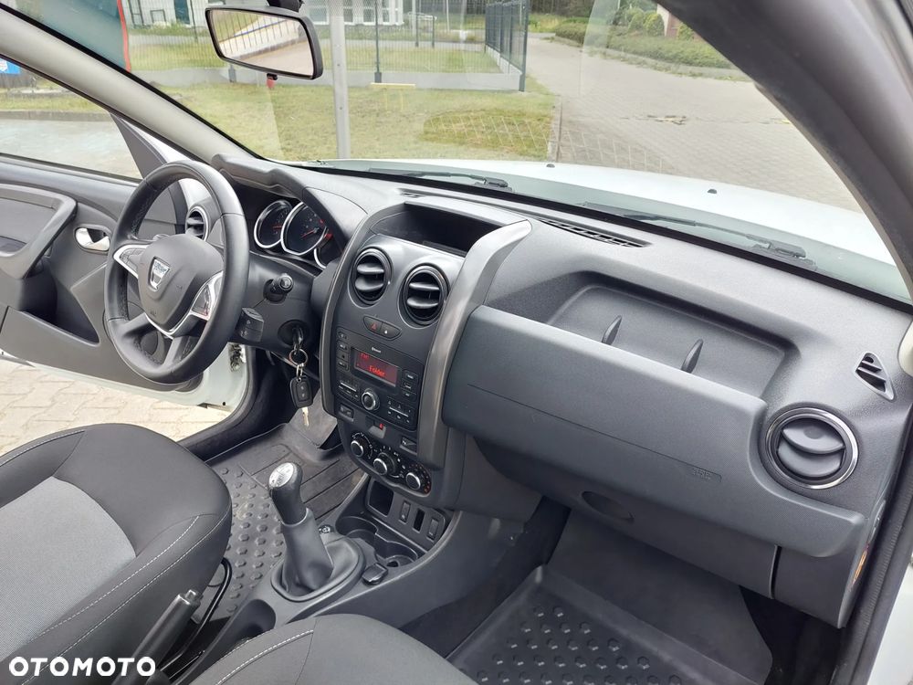 Dacia Duster 1.6 SCe Laureate S&S - 20