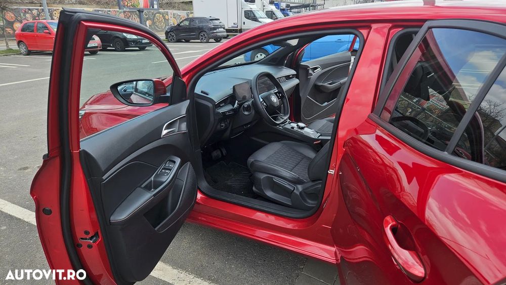 MG MG3 1.5 T GDI HEV Exclusive - 18