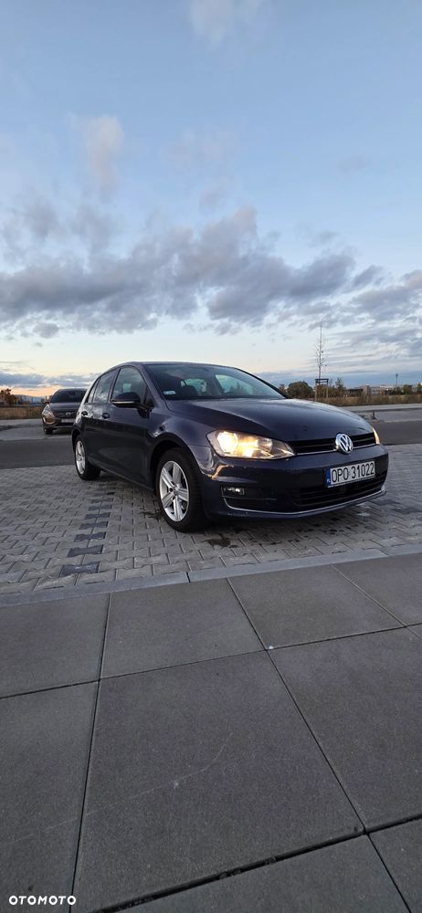Volkswagen Golf - 1