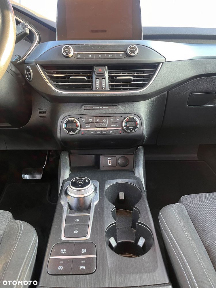 Ford Focus 2.0 EcoBlue Start-Stopp-System ACTIVE X - 28