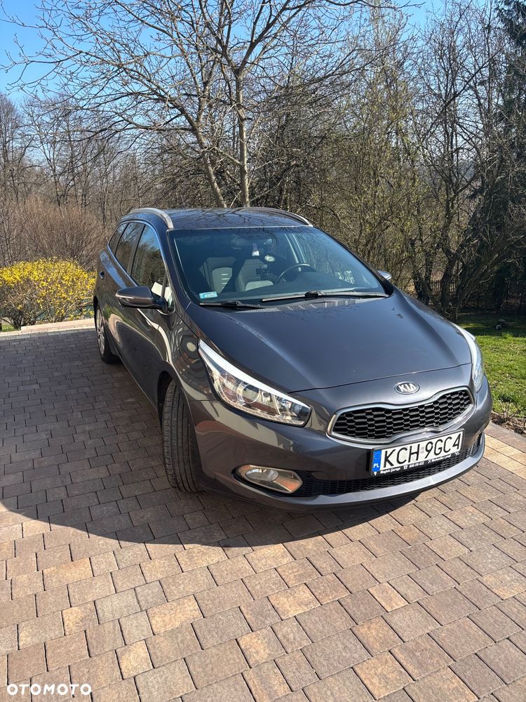 Kia Ceed 1.6 GDI L - 1