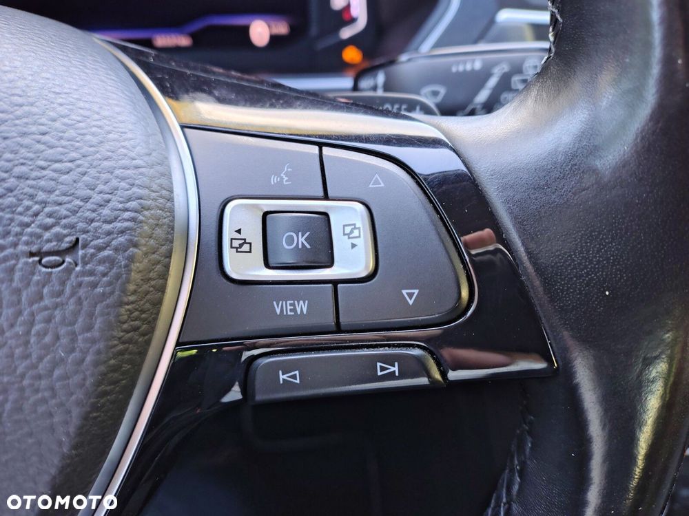 Volkswagen Tiguan - 13