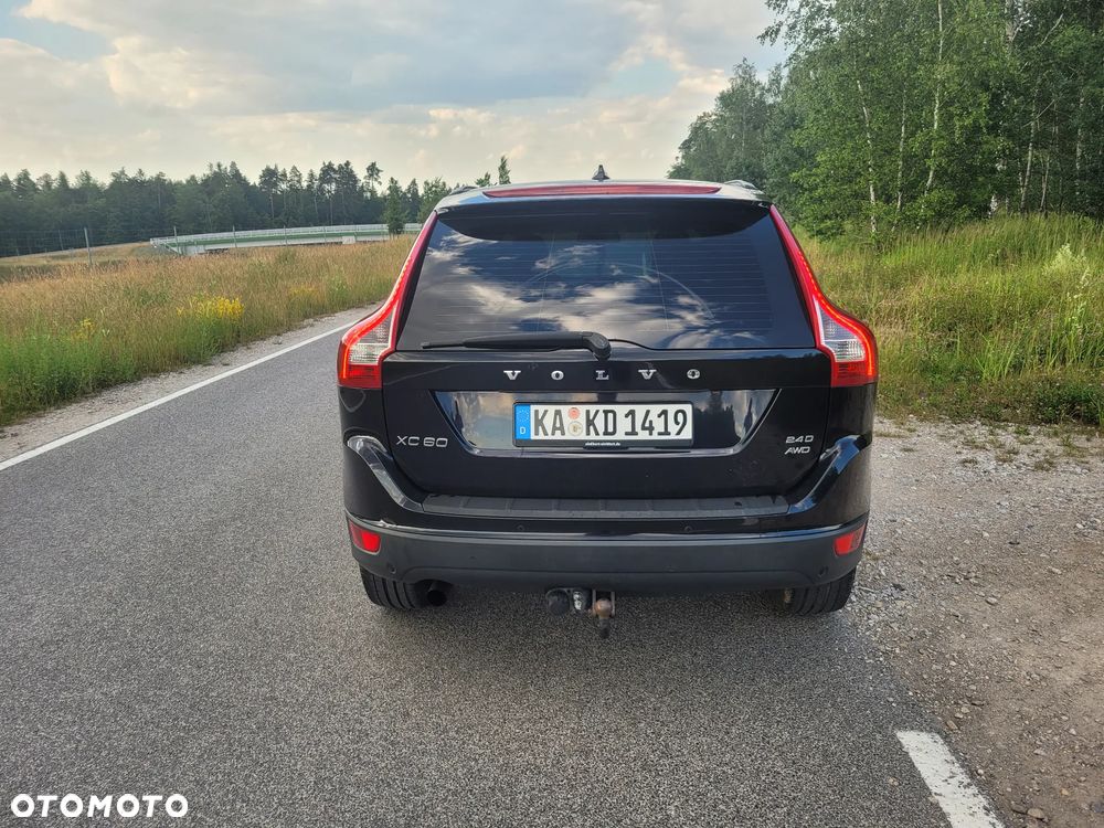 Volvo XC 60 2.4D AWD Momentum - 16