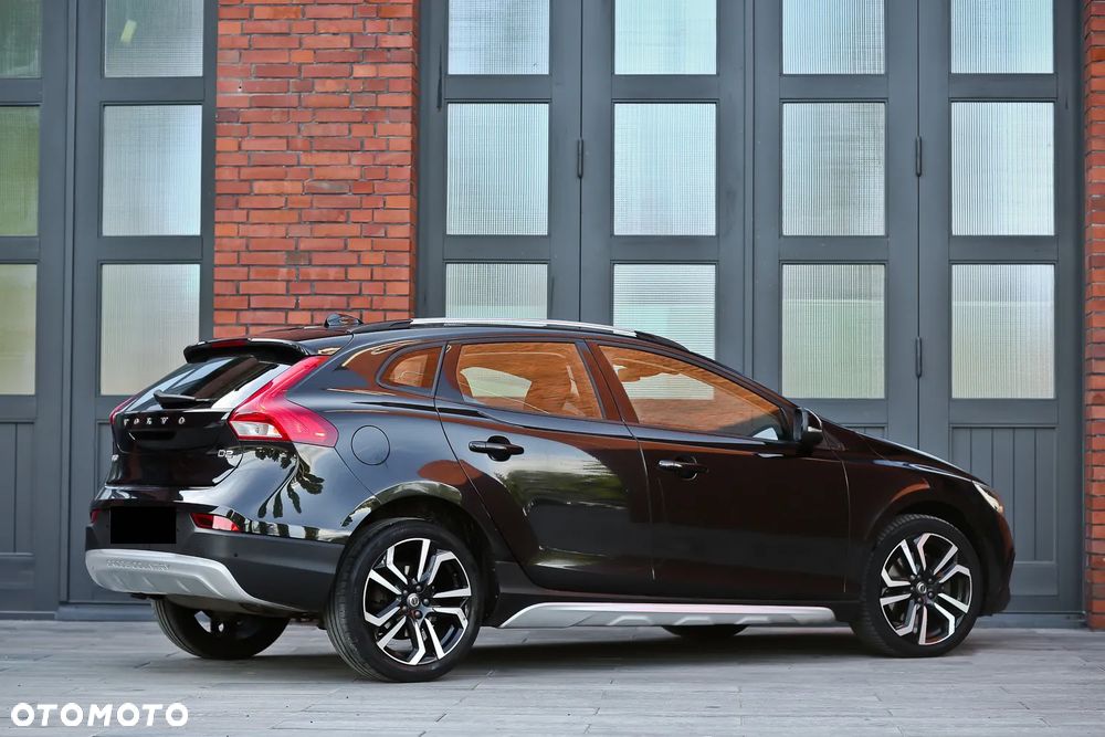 Volvo V40 Cross Country D3 Geartronic Momentum - 16