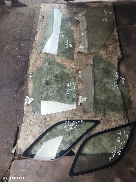 Subaru impreza I combi szyba boczna - 1