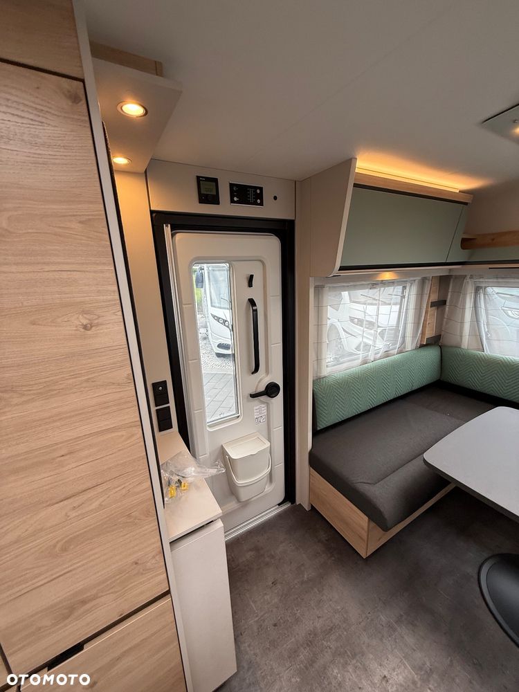 Dethleffs Camper 730 FKR - 22