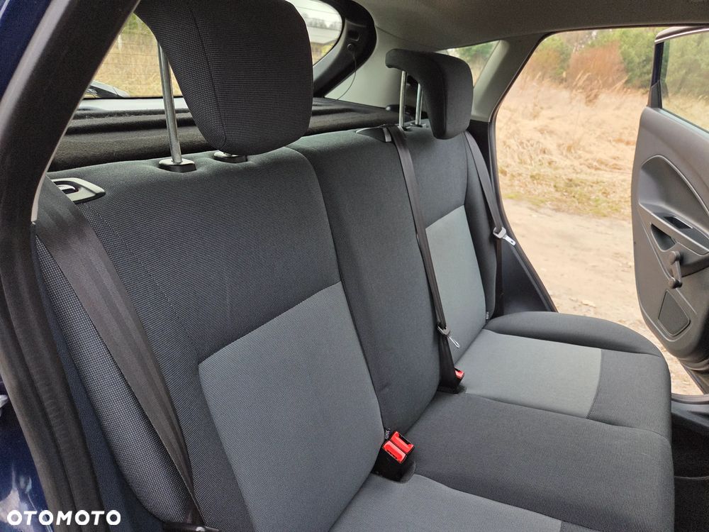 Ford Fiesta 1.25 Ambiente EU5 - 19