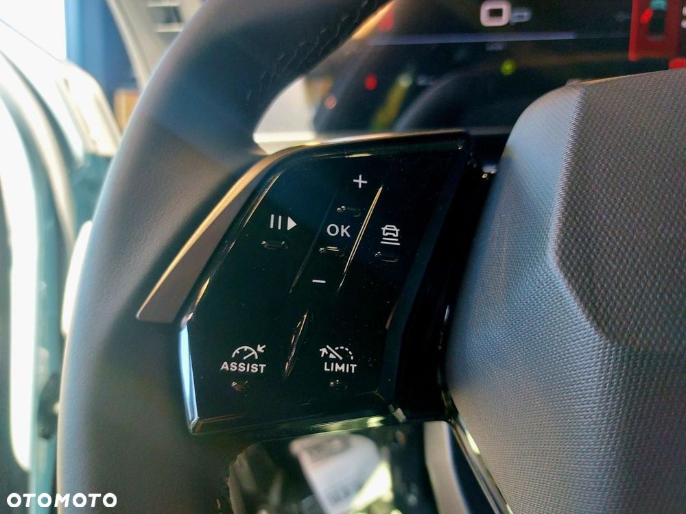 Peugeot 3008 1.2 PureTech mHEV Allure e-DCS6 - 15
