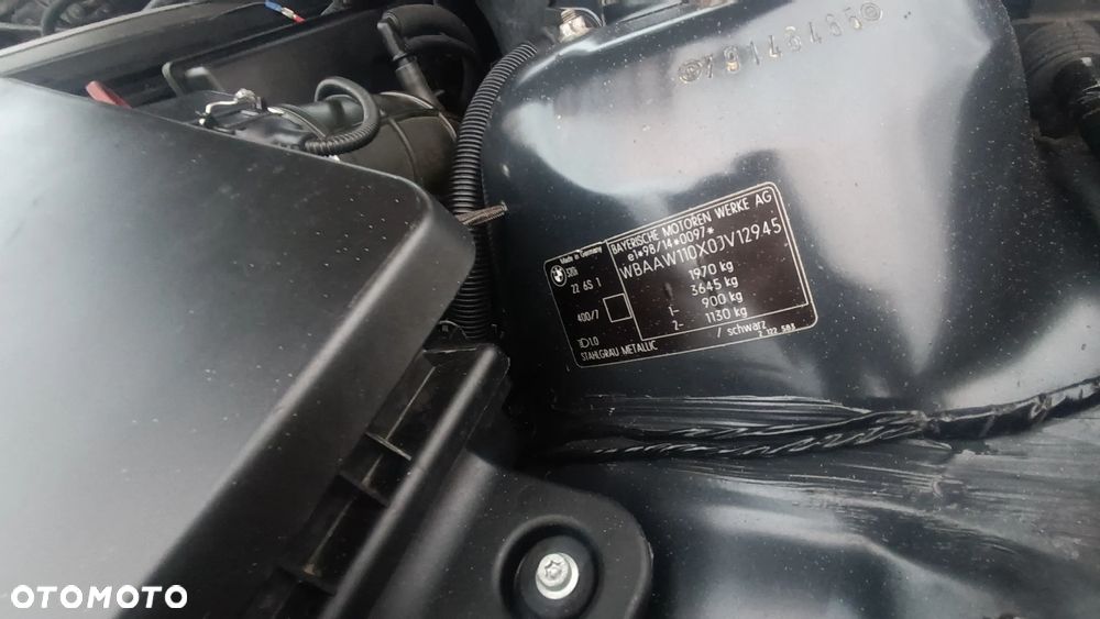 BMW Seria 3 320i - 9