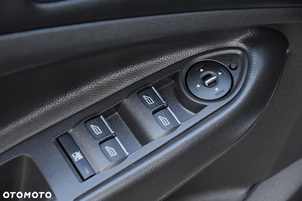 Ford Kuga 2.0 TDCi 4x4 Titanium - 32