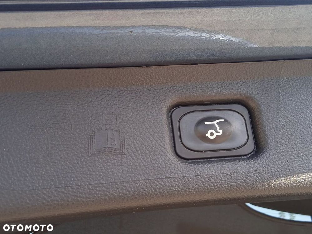 Ford S-Max 2.5 Hybrid Titanium CVT - 37