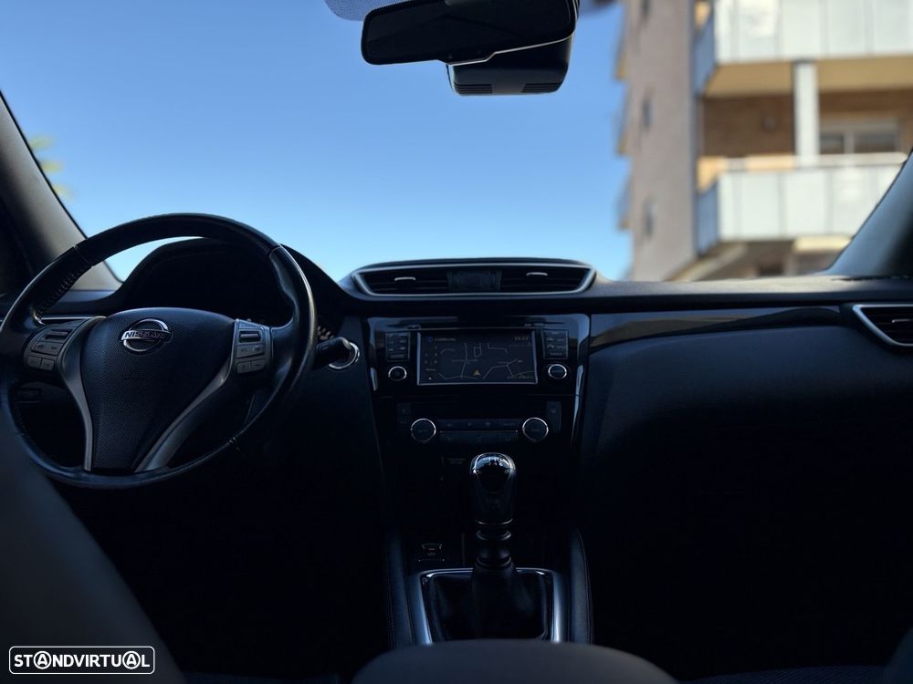 Nissan Qashqai 1.5 dCi N-Connecta 18 - 14