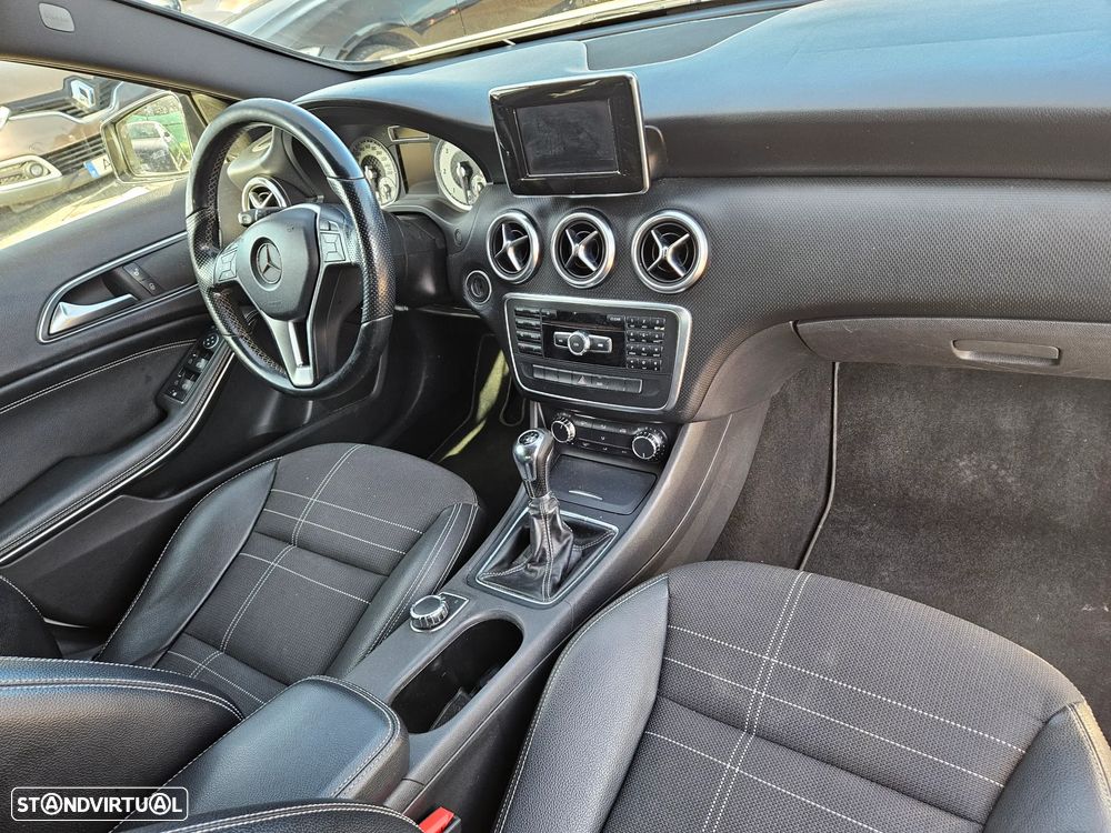 Mercedes-Benz A 180 CDI AMG Line - 17