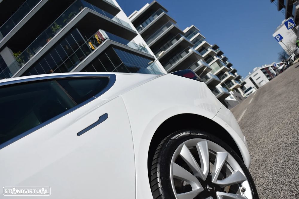 Tesla Model 3 Standard RWD Plus - 5