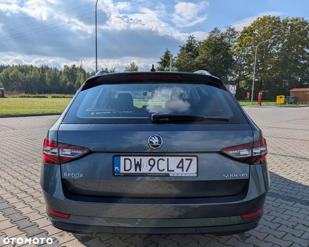 Skoda Superb 1.5 TSI ACT Ambition - 8