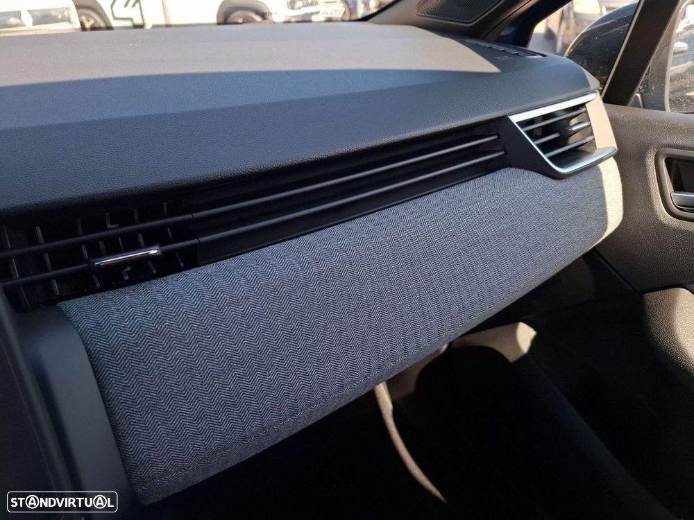 Renault Clio 1.0 TCe Techno Bi-Fuel - 22