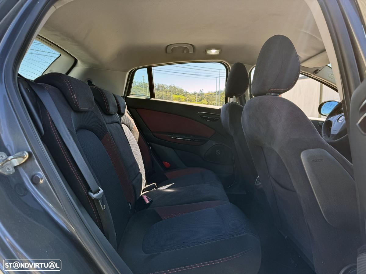 Fiat Bravo 1.6 M-Jet Sport - 19