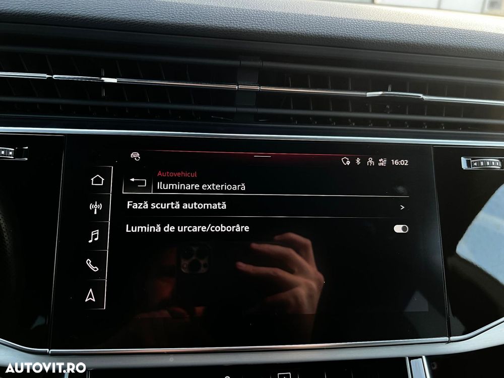 Audi Q8 55 TFSIe quattro tiptronic - 26