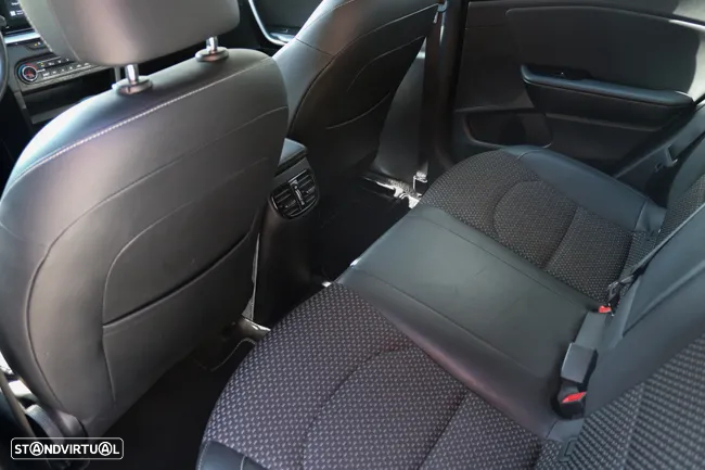Kia XCeed 1.6 GDi PHEV First Edition - 23
