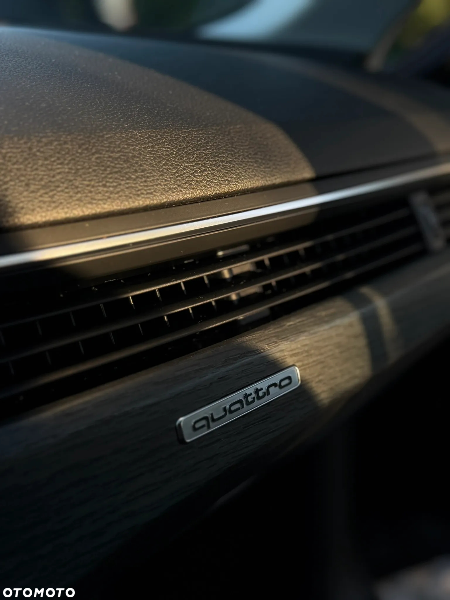 Audi A4 2.0 TDI Quattro Design S tronic - 33