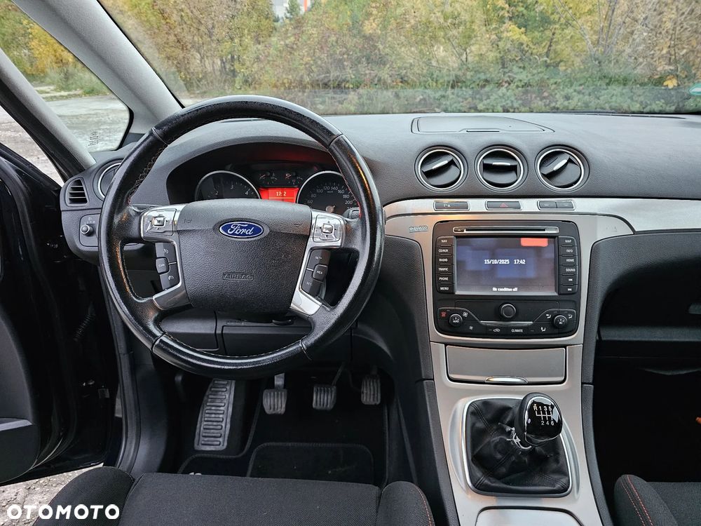 Ford S-Max 2.0 TDCi DPF Titanium - 33