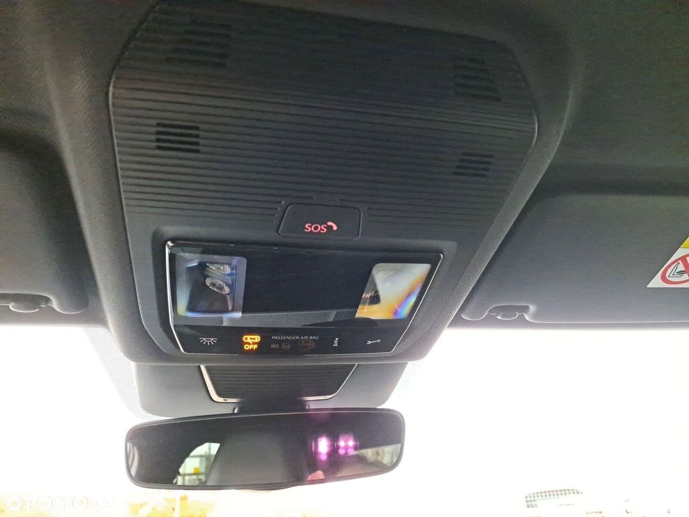 Volkswagen T-Roc 1.5 TSI HEV R-Line - 34