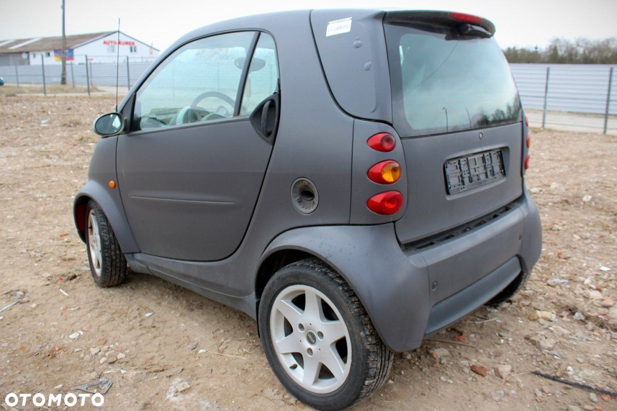 Smart Fortwo 2006 0.8CDI 660940 Coupe (MASKA, ZDERZAK, LAMPA, BŁOTNIK, DRZWI, SZYBA, FOTEL) - 4