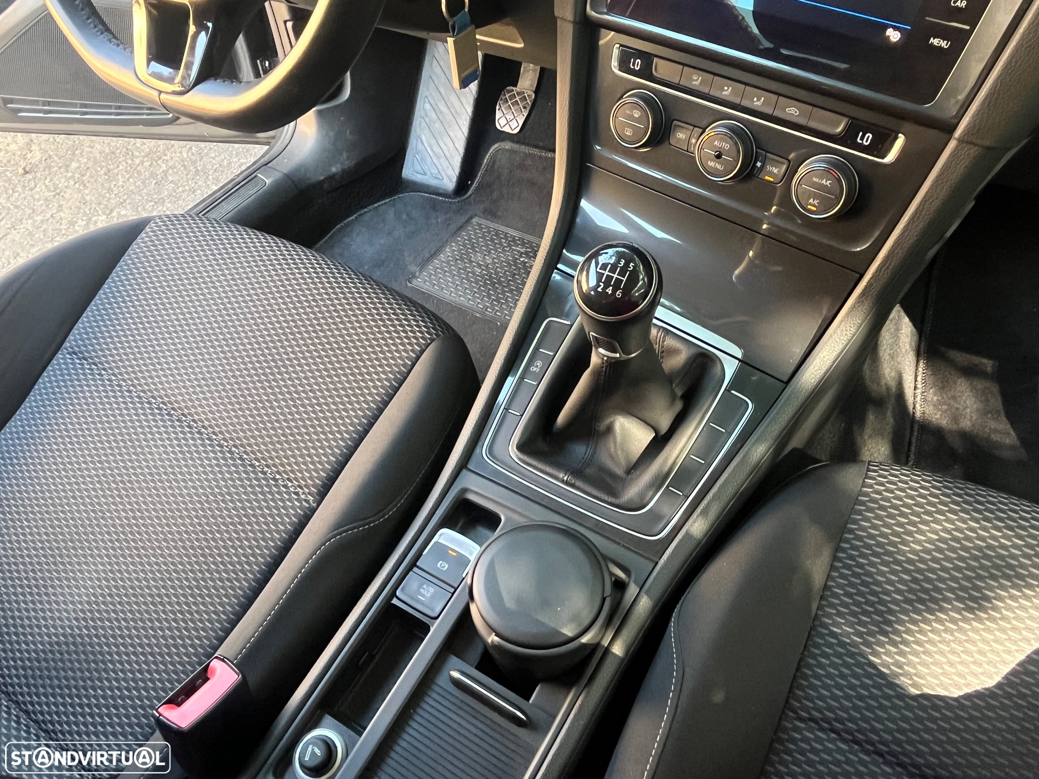VW Golf 1.0 TSI Confortline - 31