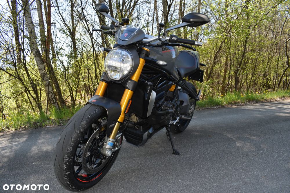 Ducati Monster - 12
